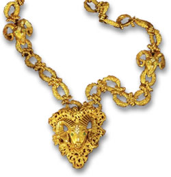 Collier tête de bélier d'Elvis