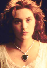 Kate Winslet portant le collier Heart of the Ocean