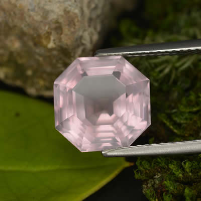 Quartz rose taille Asscher