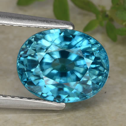 Zircon bleu vif et brillant