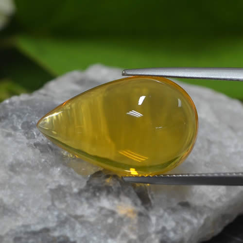 Cabochon d'opale de feu