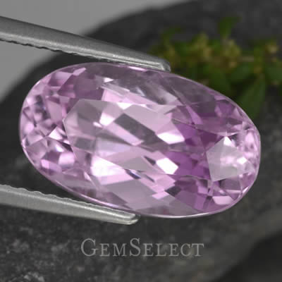 Pierre précieuse Kunzite violette