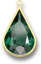 Veste boucle d'oreille en apatite verte et or