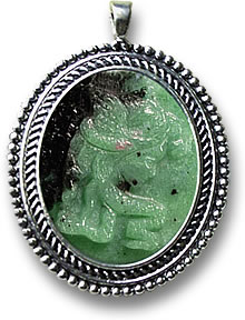Pendentif camée rubis-zoisite en argent