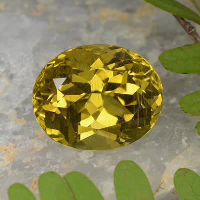 Pierre précieuse d'apatite jaune