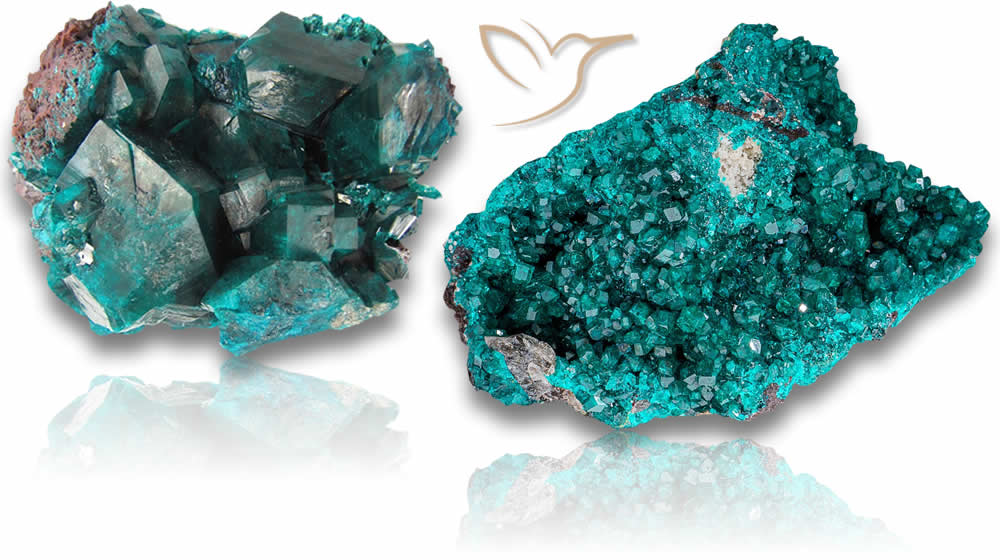 Pierres brutes de dioptase verte