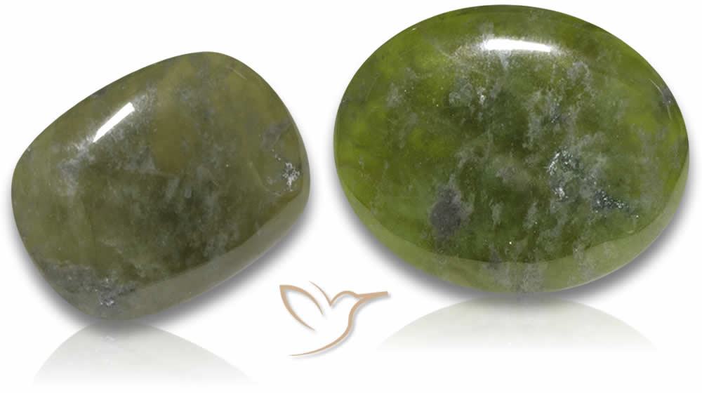 Cabochons Idocrase