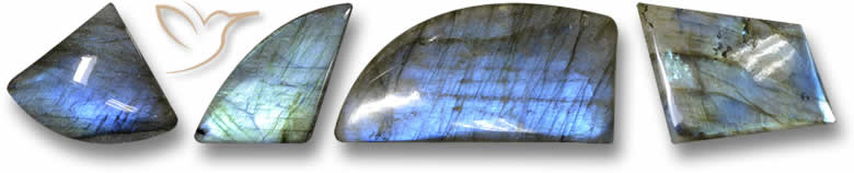 Pierres gemmes de labradorite de forme insolite