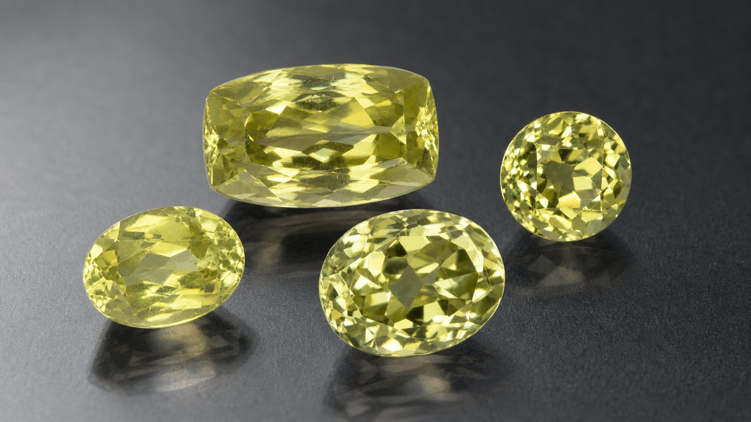 Guide d'achat des pierres précieuses de sillimanite naturelle