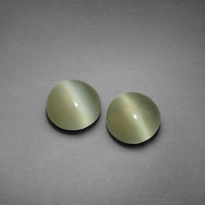 Achetez naturel ct vert actinolite cat's eye gems, coupe roude, en provenance tanzanie chez gemselect. en stock, livraison internationale!