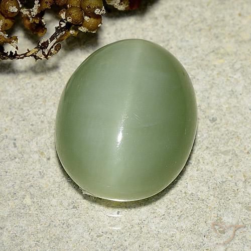 6.24ct Naturel Vert clair Actinolite œil de chat, ovale, Translucide