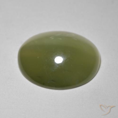 Actinolite œil de chat Vert militaire naturelle ovale, 6.09 ct, Translucide