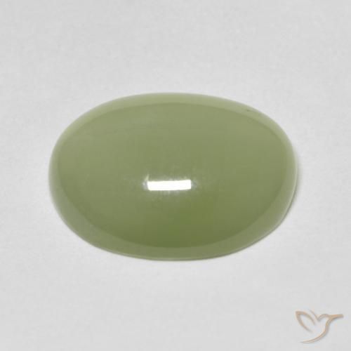 Actinolite œil de chat Vert militaire naturelle ovale, 5.67 ct, Translucide