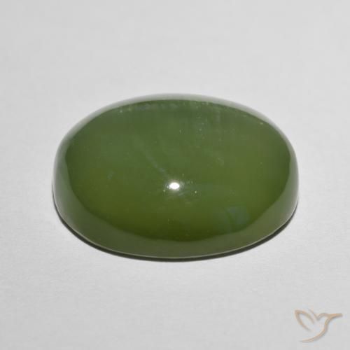 Actinolite œil de chat Vert terre pâle naturelle ovale, 8.75 ct, Translucide