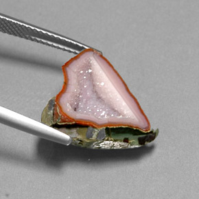 Géode d'agate multicolore naturelle forme fantaisie, 7,69 ct, opaque