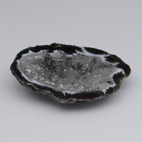 Géode d'agate multicolore naturelle forme fantaisie, 53,14 ct, opaque