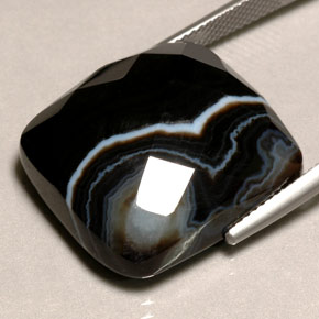 Agate multicolore naturelle coupe coussin, 29,53 ct, opaque