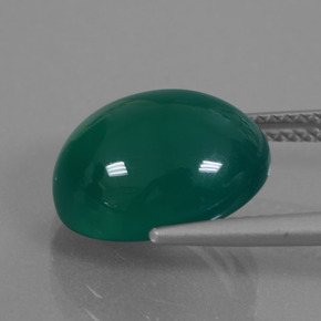 Agate vert naturelle coupe ovale, 7,10 ct, translucide