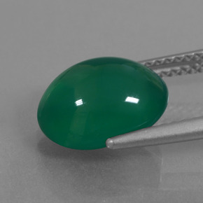 Agate vert naturelle coupe ovale, 3,76 ct, translucide