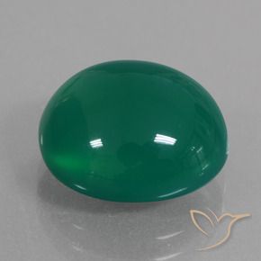 Agate Vert moyen naturelle ovale, 7.60 ct, Translucide