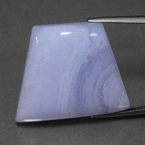 Agate violet naturelle forme fantaisie, 39,68 ct, translucide