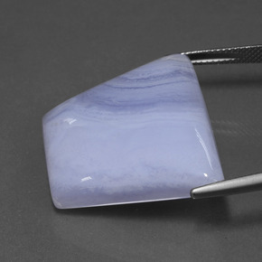 Agate violet naturelle forme fantaisie, 39,68 ct, translucide