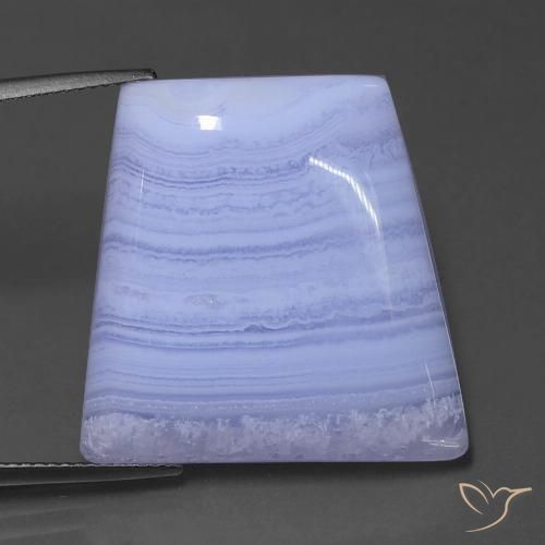 Agate violet royal naturelle forme fantaisie, 34,06 ct, translucide