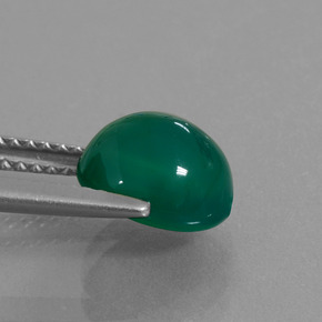 Agate vert naturelle coupe ovale, 2,42 ct, translucide