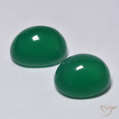 Shop natural 6.02ct Vert moyen Agate gems, ovale, from Inde at GemSelect. In stock, global shipping!