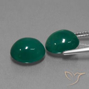 Shop natural 7.06ct Vert profond moyen Agate gems, ovale, from Inde at GemSelect. In stock, global shipping!