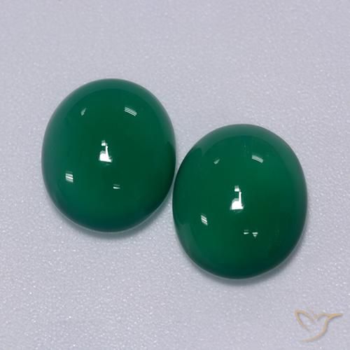 Shop natural 5.98ct Vert moyen Agate gems, ovale, from Inde at GemSelect. In stock, global shipping!