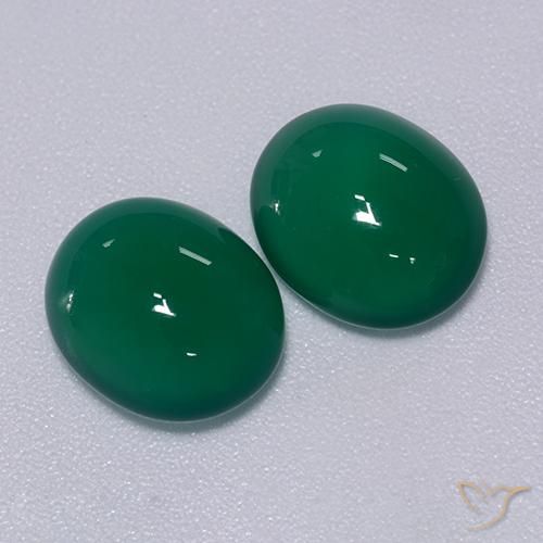 Shop natural 5.98ct Vert moyen Agate gems, ovale, from Inde at GemSelect. In stock, global shipping!