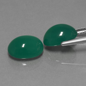 Achetez naturel 5,91ct vert agate gems, coupe ovale, en provenance inde chez gemselect. en stock, livraison internationale!