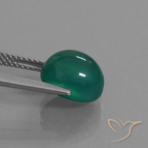 Agate Vert moyen naturelle ovale, 3.73 ct, Translucide