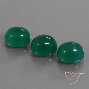 Shop natural 10.68ct Vert moyen Agate gems, ovale, from Inde at GemSelect. In stock, global shipping!