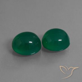 Shop natural 17.31ct Vert foncé moyen Agate gems, ovale, from Inde at GemSelect. In stock, global shipping!