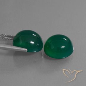 Shop natural 17.31ct Vert foncé moyen Agate gems, ovale, from Inde at GemSelect. In stock, global shipping!