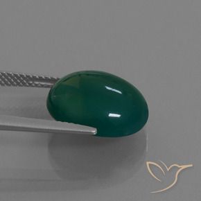 Agate Vert foncé moyen naturelle ovale, 8.13 ct, Translucide