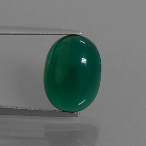 Agate vert naturelle coupe ovale, 7,42 ct, translucide