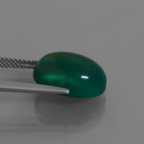 Agate vert naturelle coupe ovale, 7,42 ct, translucide