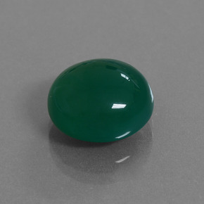 Agate vert naturelle coupe ovale, 8,77 ct, translucide