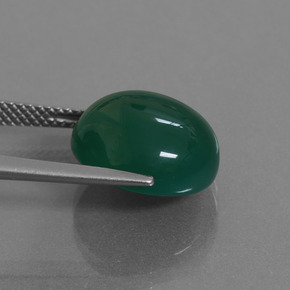 Agate vert naturelle coupe ovale, 8,77 ct, translucide
