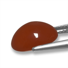 Agate rouge naturelle coupe ovale, 4,15 ct, translucide