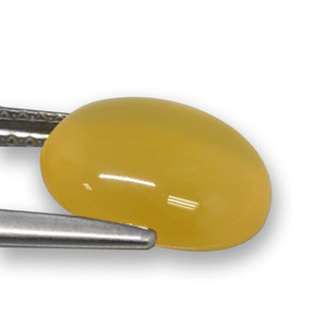 Agate jaune naturelle coupe ovale, 2,98 ct, translucide