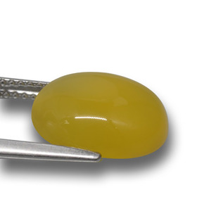 Agate jaune naturelle coupe ovale, 5,42 ct, translucide