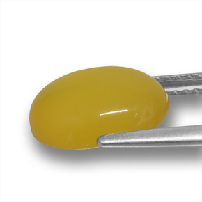 Agate jaune naturelle coupe ovale, 3,92 ct, translucide