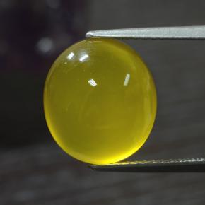 Agate jaune naturelle coupe ovale, 5,52 ct, translucide
