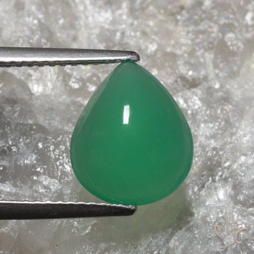 Agate Vert chaud naturelle En forme de poire, 3.01 ct, Translucide