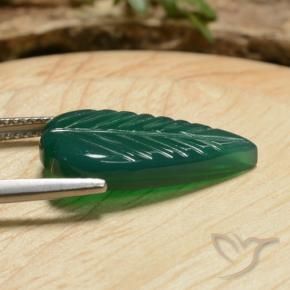 Agate Vert jaunâtre naturelle Forme fantaisie, 5.23 ct, Translucide