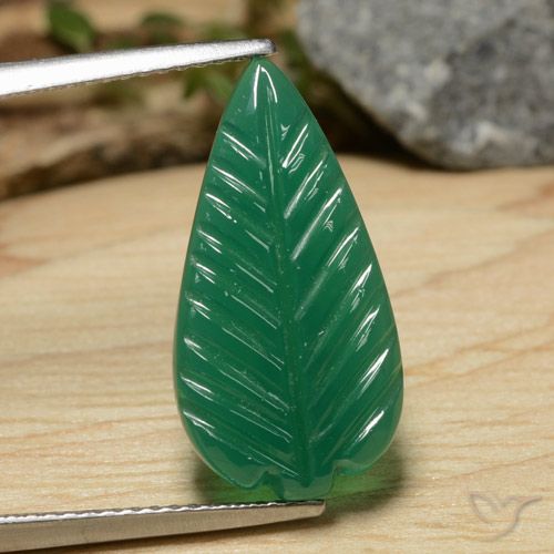 Agate Vert moyen naturelle Fantaisie, 5.43 ct, Translucide